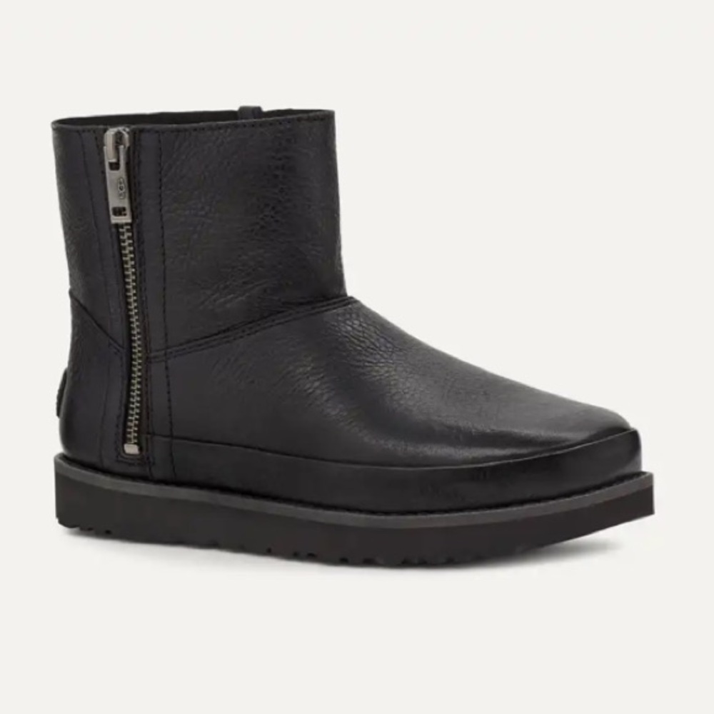 UGG Deconstructed Mini Boot in Black. US Women’s Size 8. New.